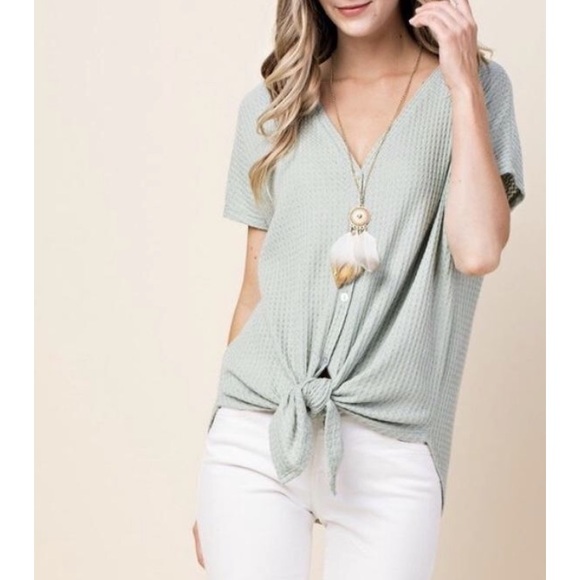 BOUTIQUE INVENTORY CLEAR OUT: Tie front top - Picture 1 of 2